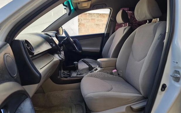 Toyota Vanguard 2008 Off white