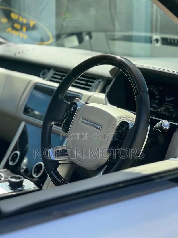 Land Rover Range Rover 2019 Off white