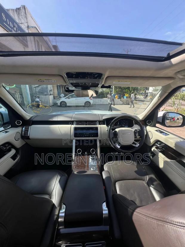Land Rover Range Rover 2019 Off white