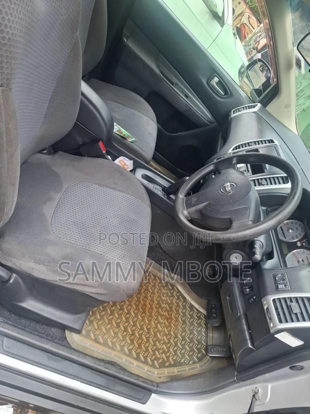 Nissan Wingroad 2009 Silver