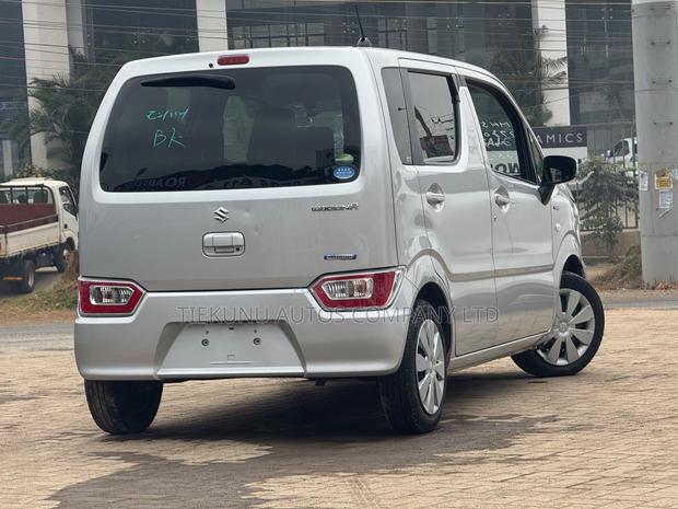 Suzuki Wagon R 660 Hybrid FWD 2019 Gray