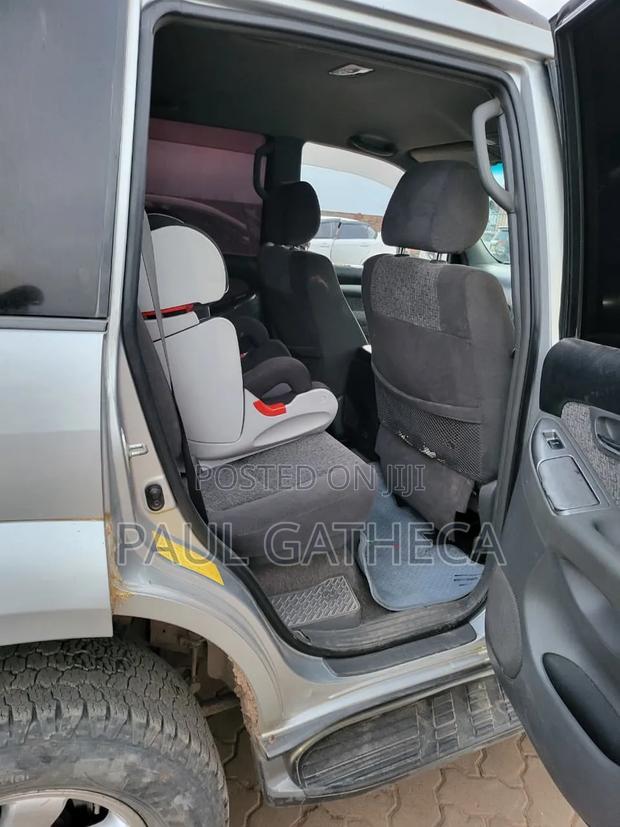 Toyota Land Cruiser Prado 2009 Silver
