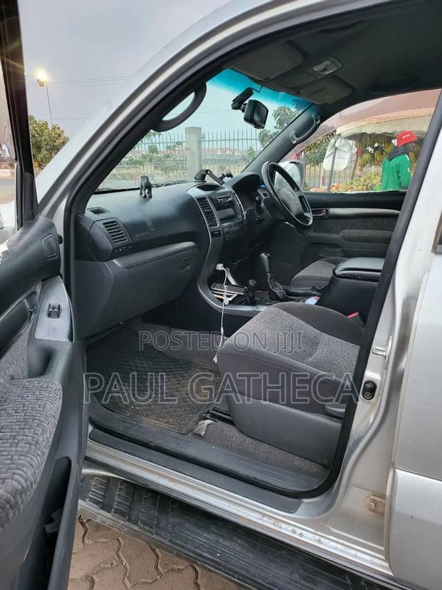 Toyota Land Cruiser Prado 2009 Silver