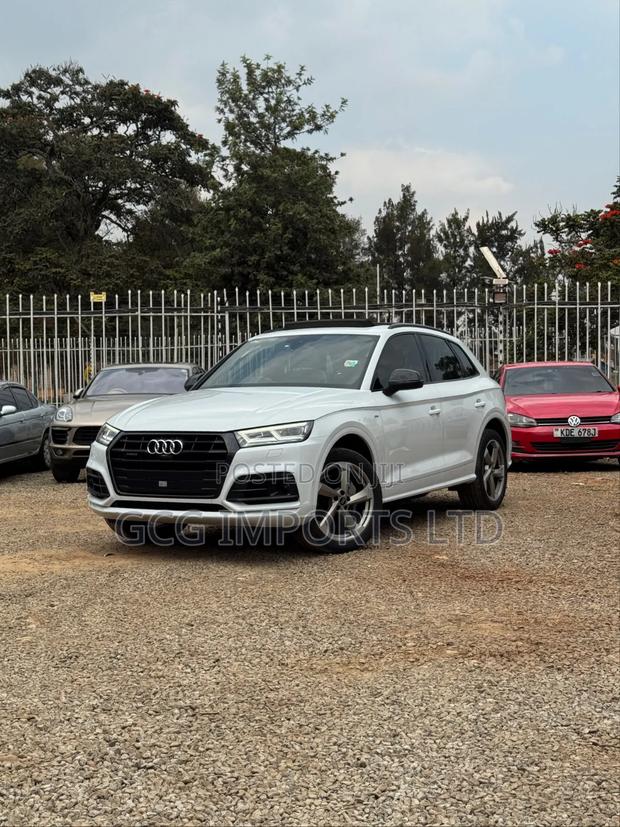 Audi Q5 45 Premium AWD quattro 2020 White