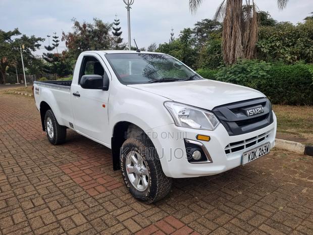 Isuzu D-MAX 2022 Off white
