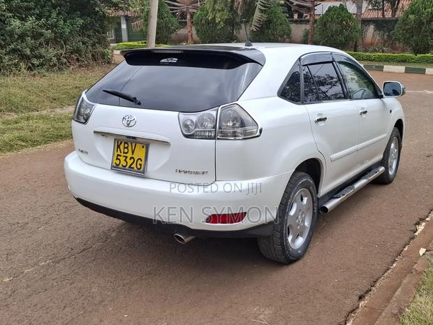 Toyota Harrier 2007 White