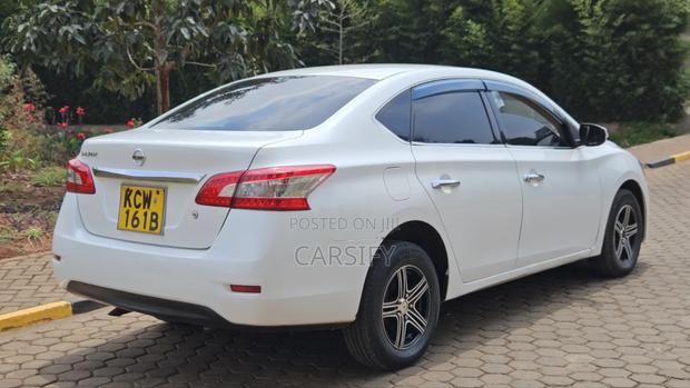 Nissan Sylphy 2012 Pearl