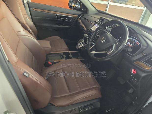 Honda CR-V 2019 White
