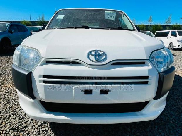 Toyota Succeed 2019