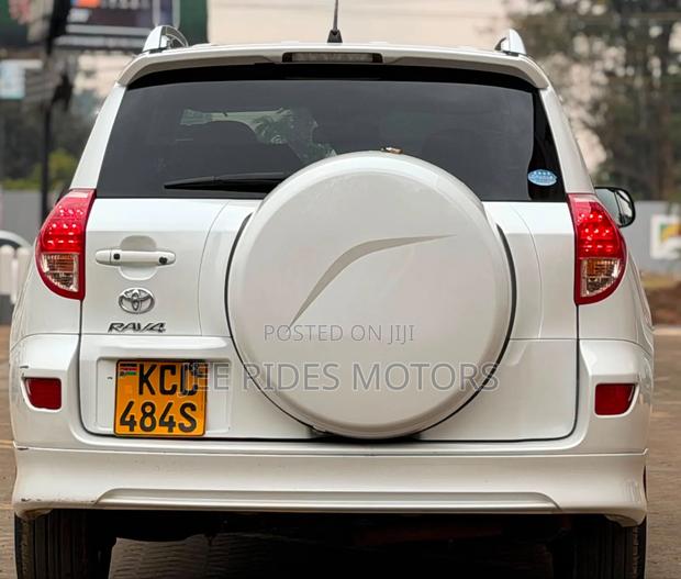 Toyota RAV4 2008 Off white