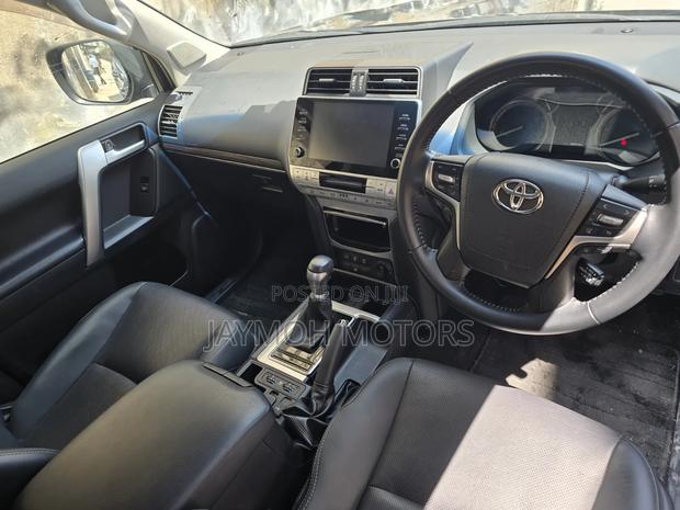 Toyota Land Cruiser Prado 2022
