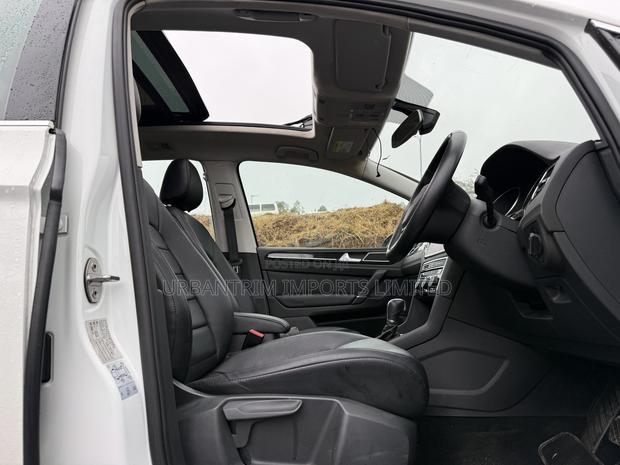 Volkswagen Golf 1.4T SE FWD 2019 White