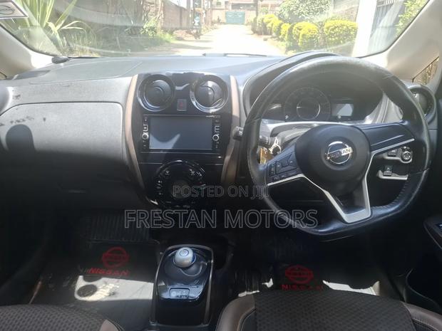 Nissan Note 2017 Green