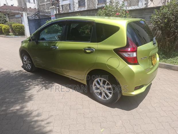 Nissan Note 2017 Green
