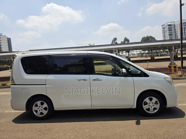 Nissan Serena 2012 White