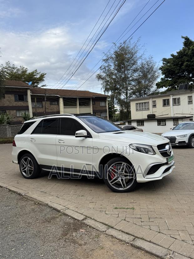 Mercedes-Benz M Class 2013 White
