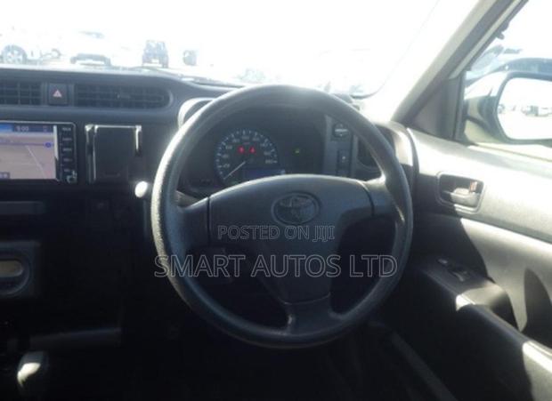 Toyota Probox 1.5 Hybrid DX 2020