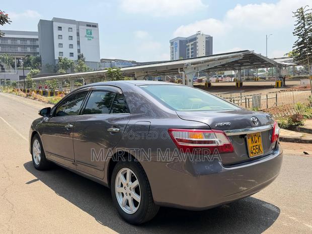 Toyota Premio 2014