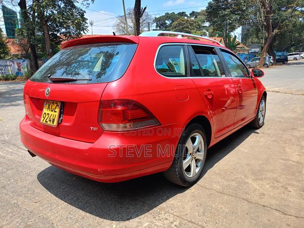 Volkswagen Golf 2013 Red