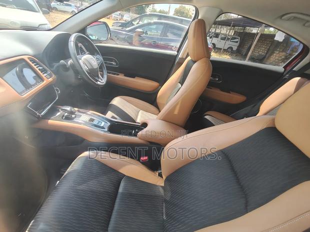 Honda Vezel 2019 Red