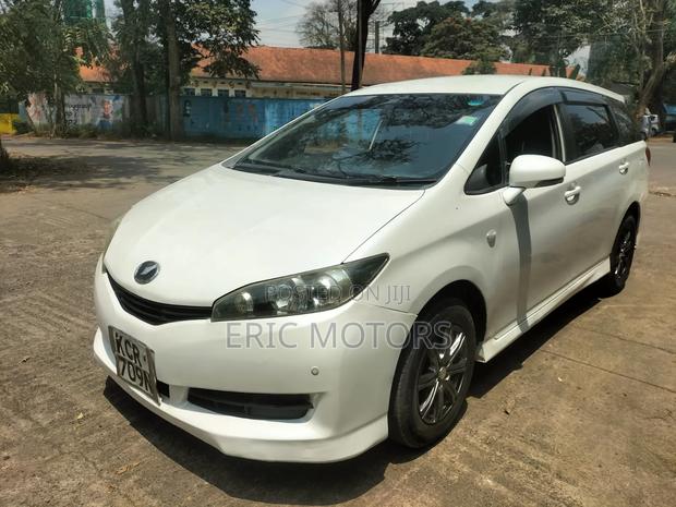 Toyota Wish 2011 White