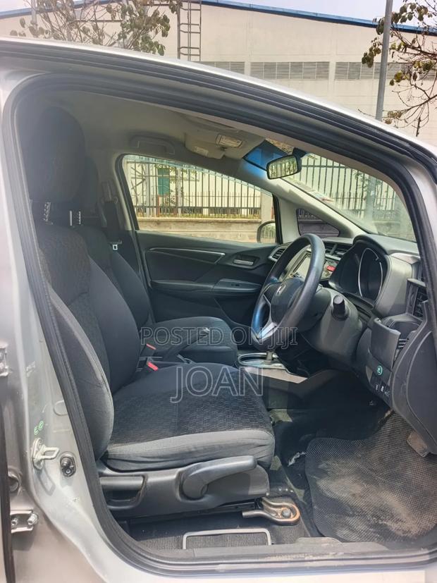 Honda Fit 2016 Silver