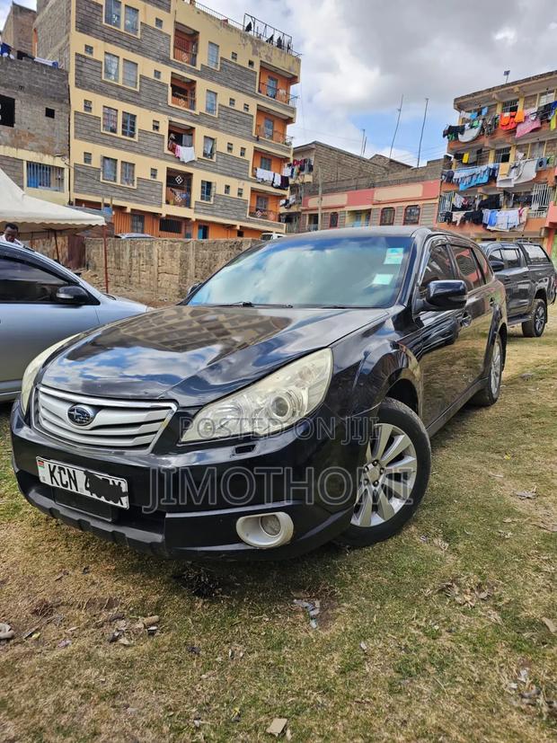 Subaru Outback 2010 Black