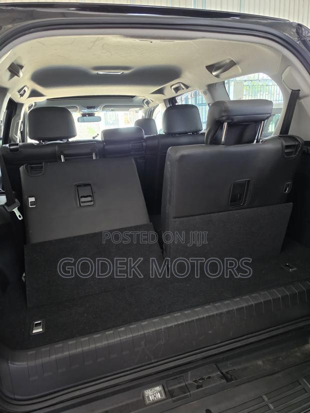 Toyota Land Cruiser Prado 2021 Black