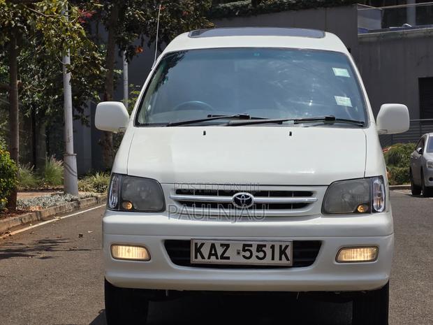 Toyota Kluger 2004