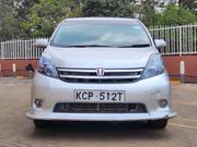 Toyota ISIS 2010 Silver for sale