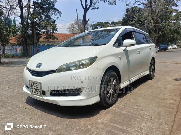 Toyota Wish 2011 White