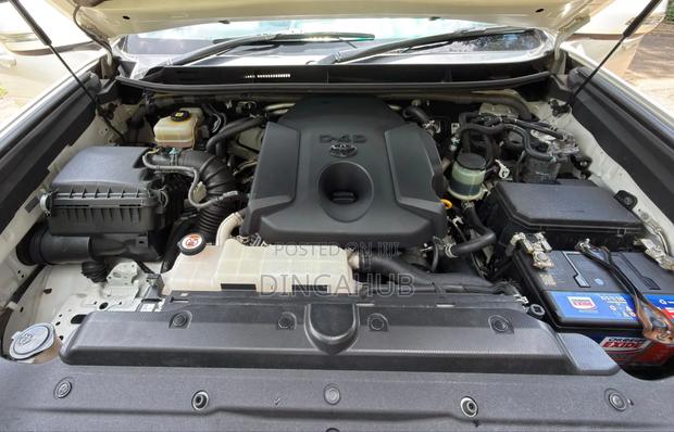 Toyota Land Cruiser Prado 2020 White