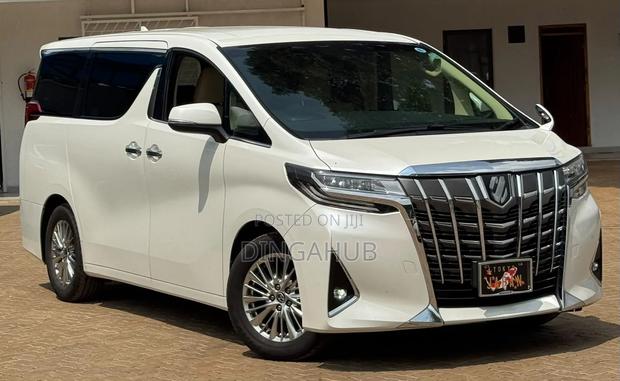 Toyota Alphard 2019 White