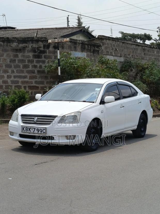 Toyota Corolla 2003 White