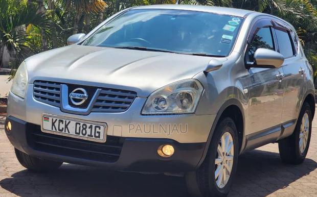 Nissan Dualis 2009 Gold