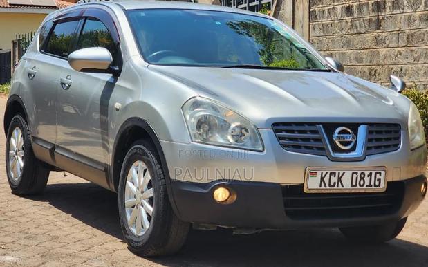 Nissan Dualis 2009 Gold