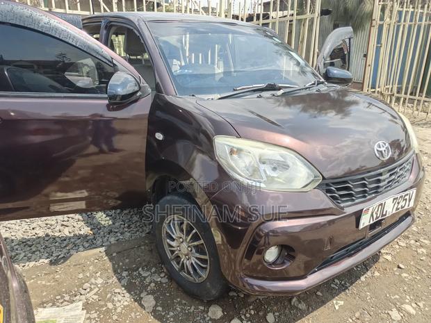 Toyota Passo 2016 Brown