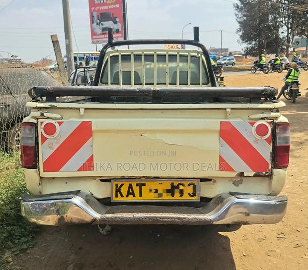 Toyota Hilux 2004