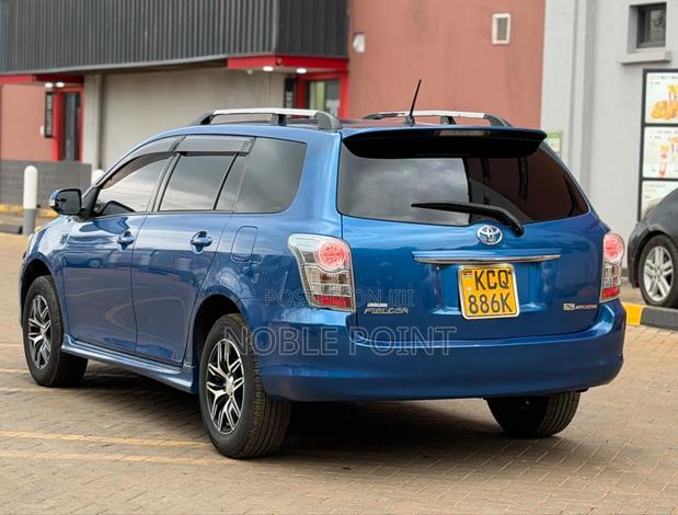 Toyota Corolla Fielder 2011 Blue