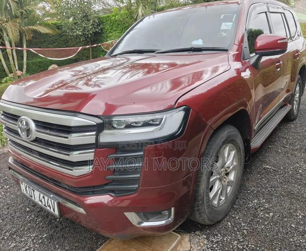 Toyota Land Cruiser 2015 Maroon