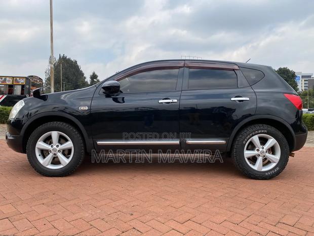 Nissan Dualis 2011 Black