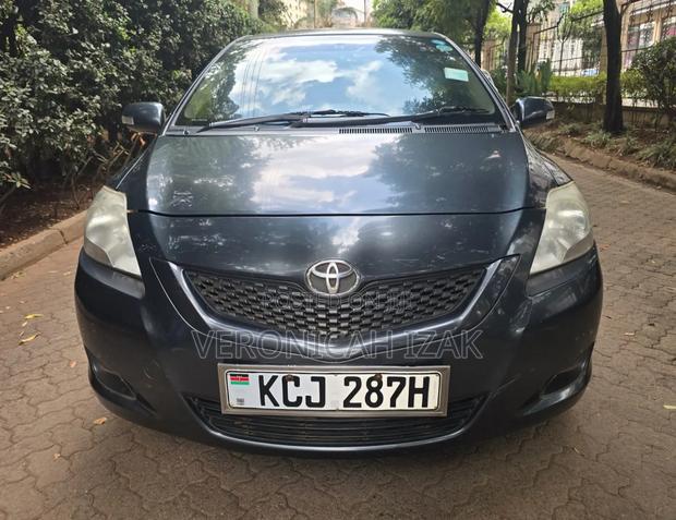 Toyota Belta 2009 Black