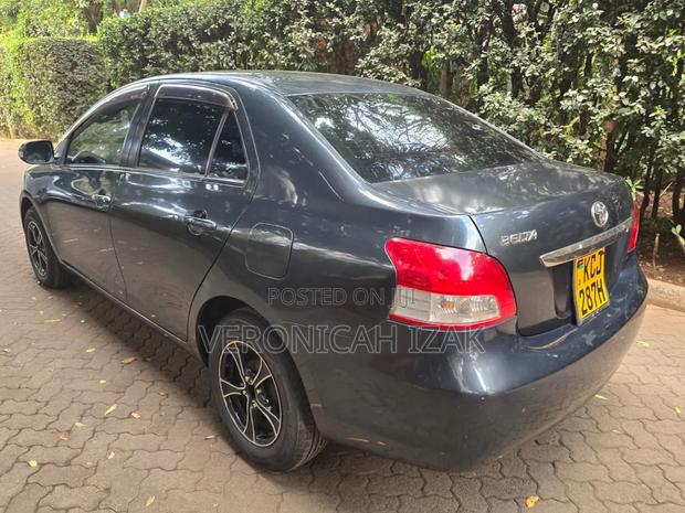Toyota Belta 2009 Black
