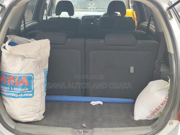 Toyota Wish 2005 Silver