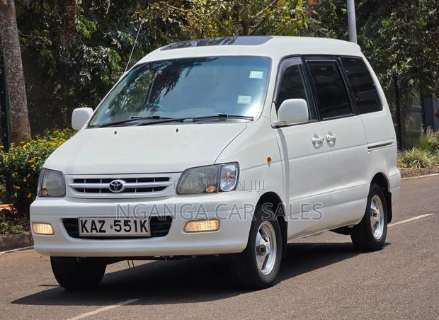 Toyota TownAce 2000 White