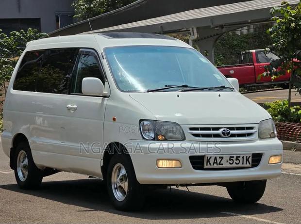 Toyota TownAce 2000 White