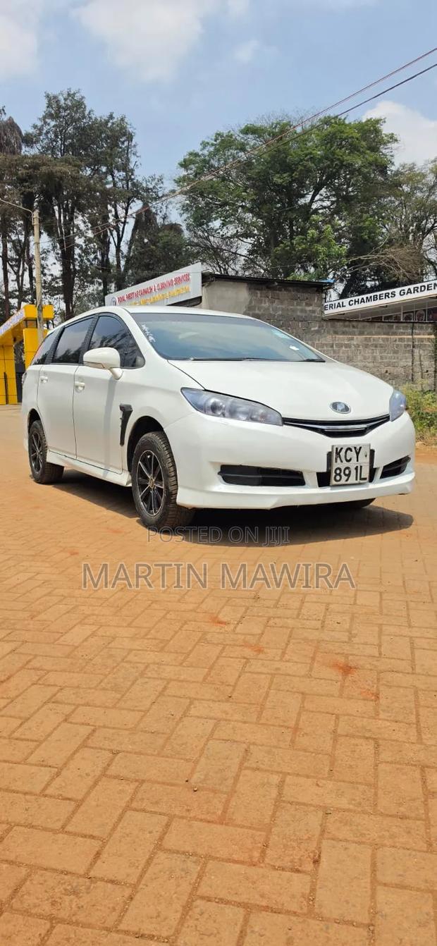 Toyota Wish 2012 White