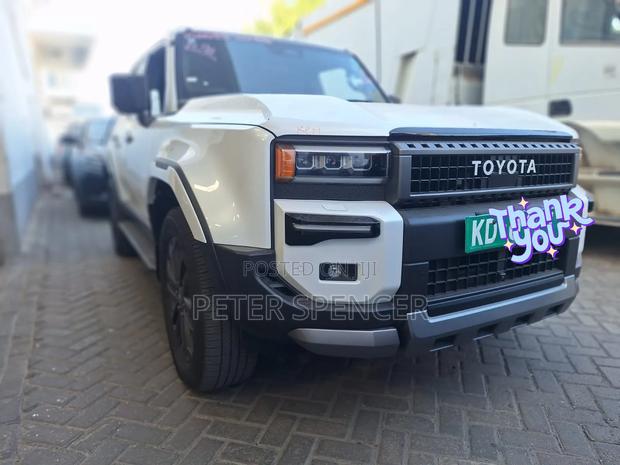 Toyota Land Cruiser 2025 White
