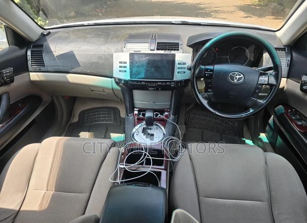 Toyota Mark X 2005 Silver