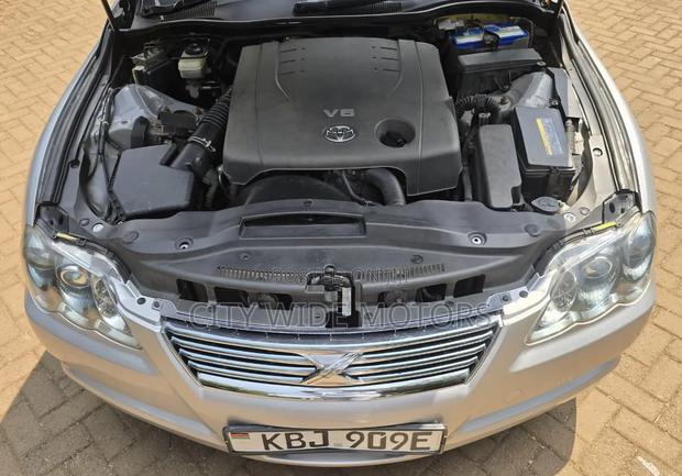 Toyota Mark X 2005 Silver